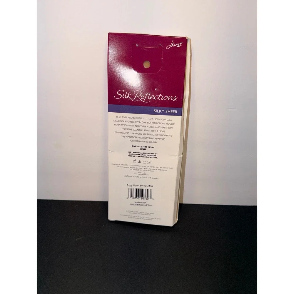 Hanes Silk Reflections Silky Sheer Knee Highs 2 Pair Little Color‎ Style 775 OS